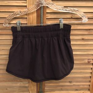 Black lululemon skirt